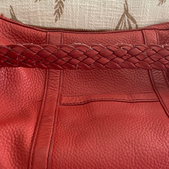 Cole Haan substantial quality red leather bag - Picture 6 of 7